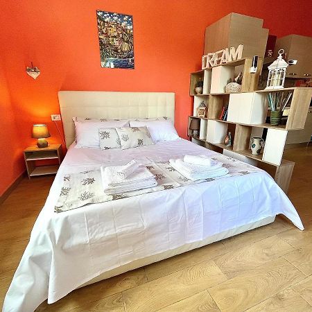Ca Del Vins - Studio Flat In ลาสเปเซีย ภายนอก รูปภาพ