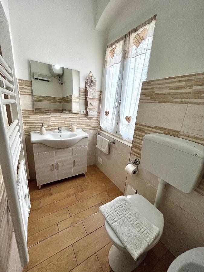 Ca Del Vins - Studio Flat In ลาสเปเซีย ภายนอก รูปภาพ