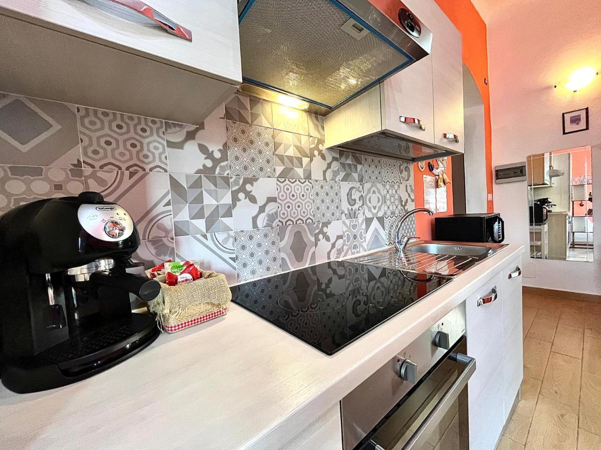 Ca Del Vins - Studio Flat In ลาสเปเซีย ภายนอก รูปภาพ