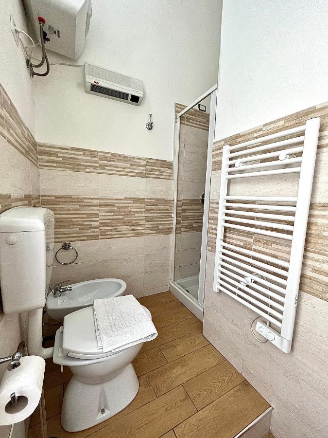 Ca Del Vins - Studio Flat In ลาสเปเซีย ภายนอก รูปภาพ