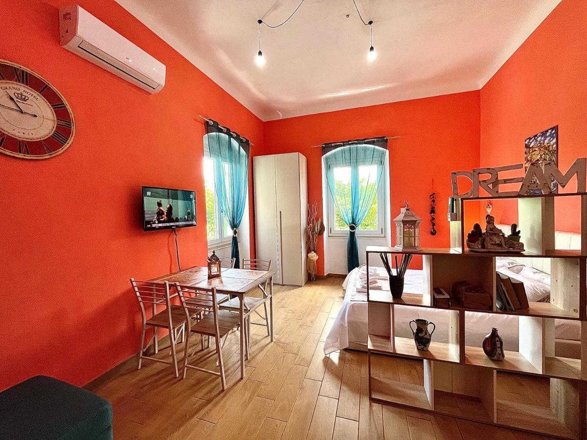 Ca Del Vins - Studio Flat In ลาสเปเซีย ภายนอก รูปภาพ